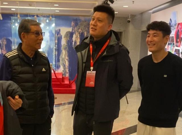  【观察】徐根宝走下神坛？一座岛如何PK星火燎原