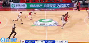  高效两双！深圳外援汤普森半场13中10砍下22分10板