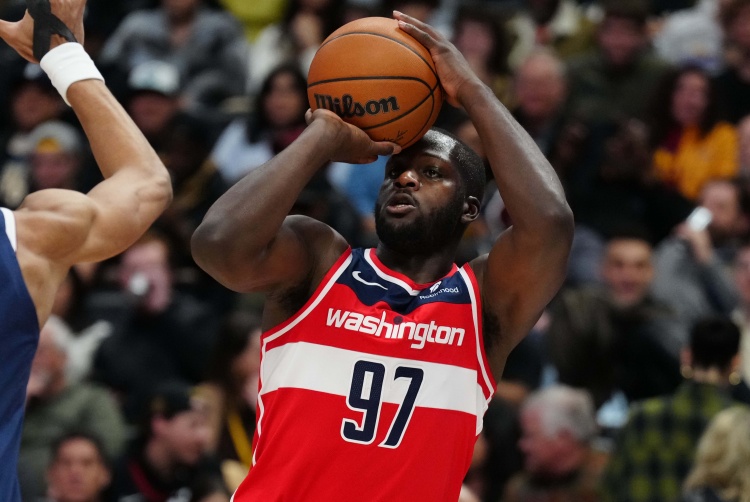  重返NBA！Scotto：猛龙与前锋尤金-奥莫鲁伊签下一份10天短合同