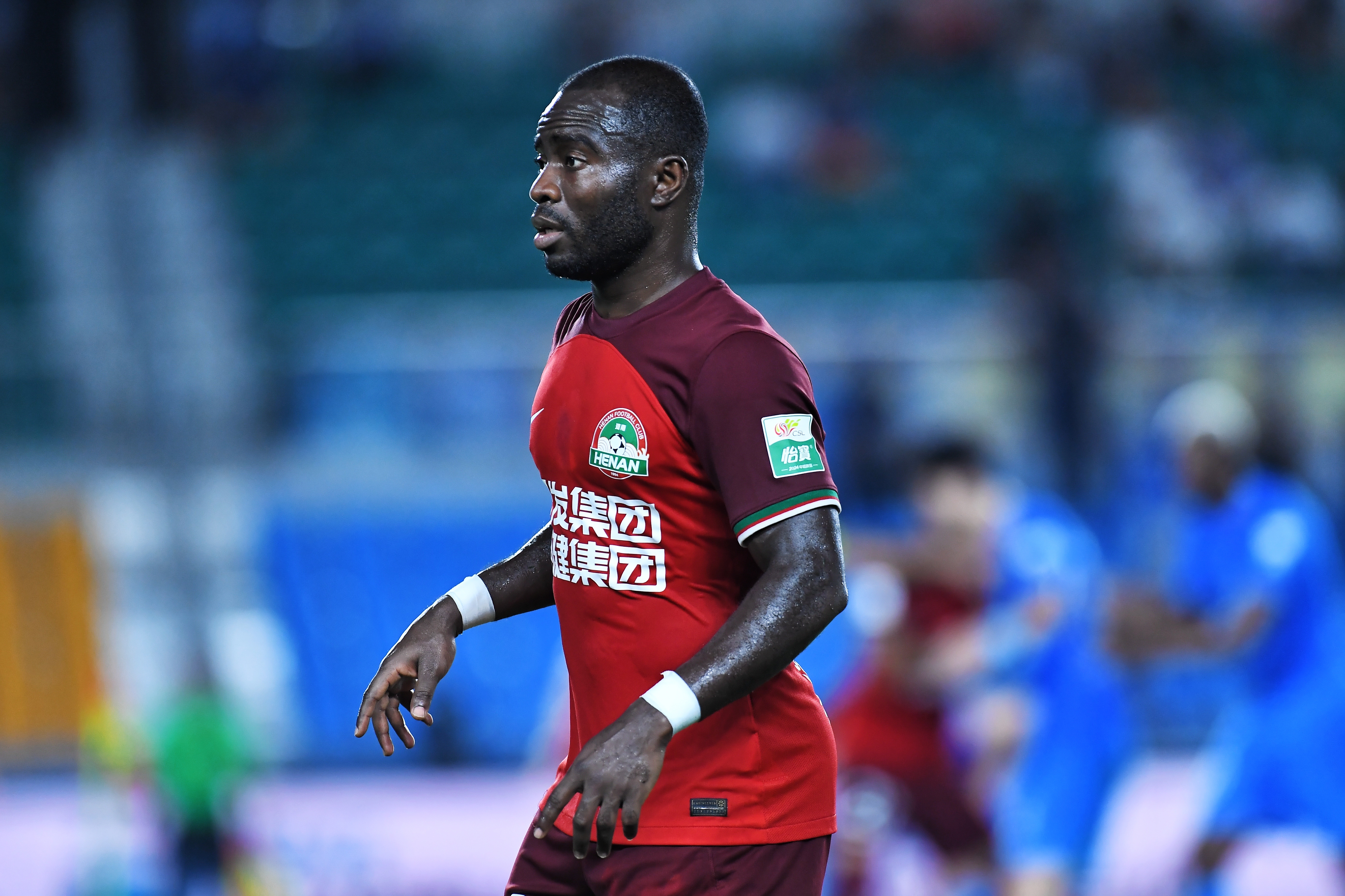  博主：河南队热身赛3-2胜石家庄功夫，阿奇姆彭、迈达纳进球