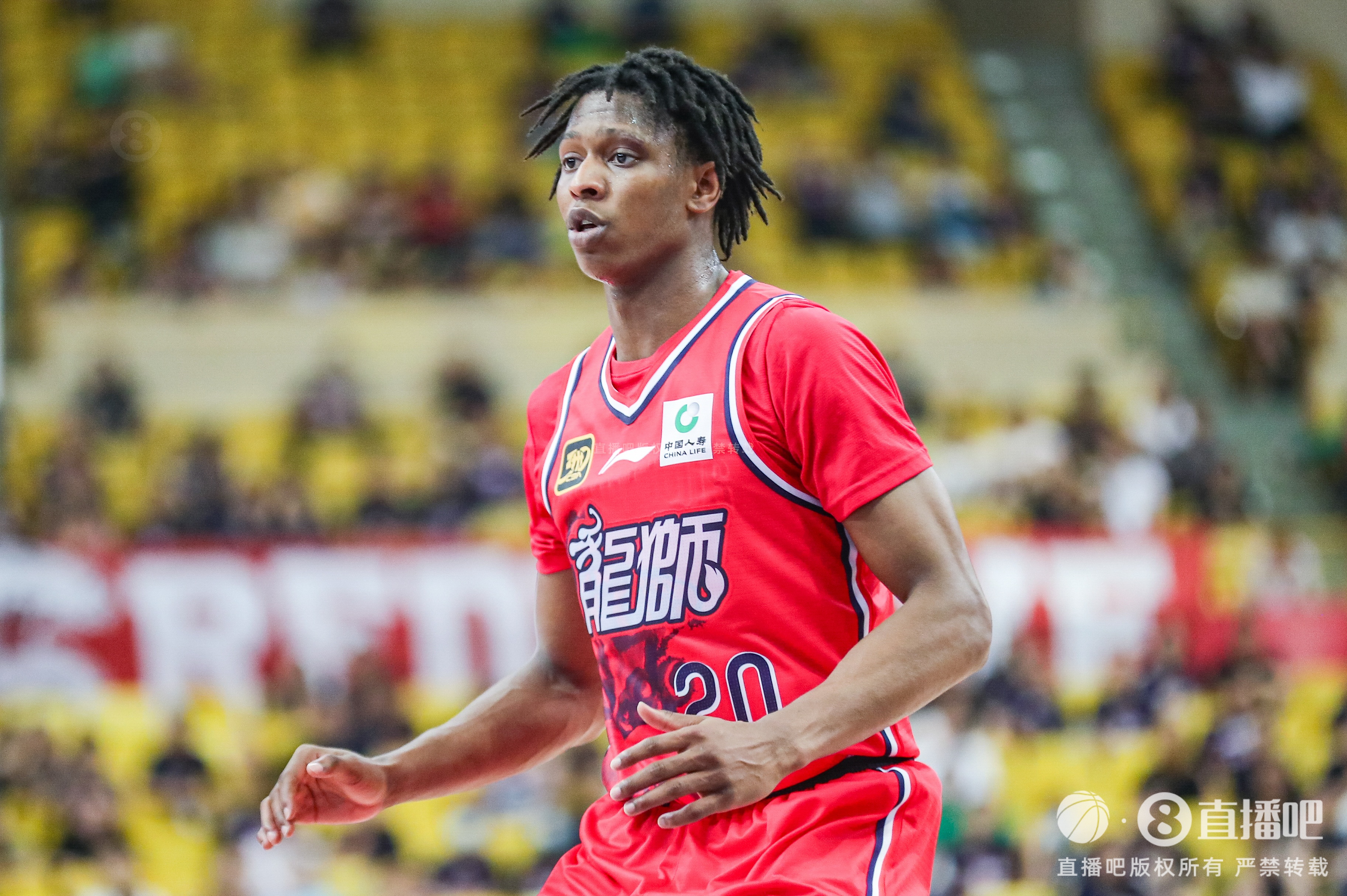  场均16.5分！媒体人:道格拉斯没获广州续约合同 将赴波多黎各联赛