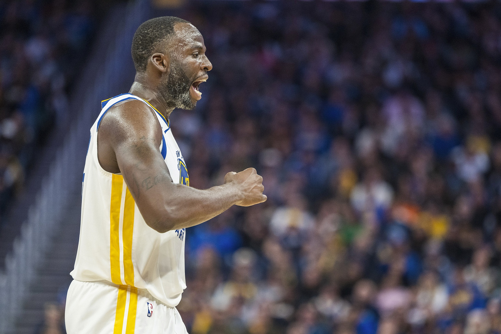  本赛季首次缺席！NBA杯勇士战掘金 追梦因左小腿紧张缺阵
