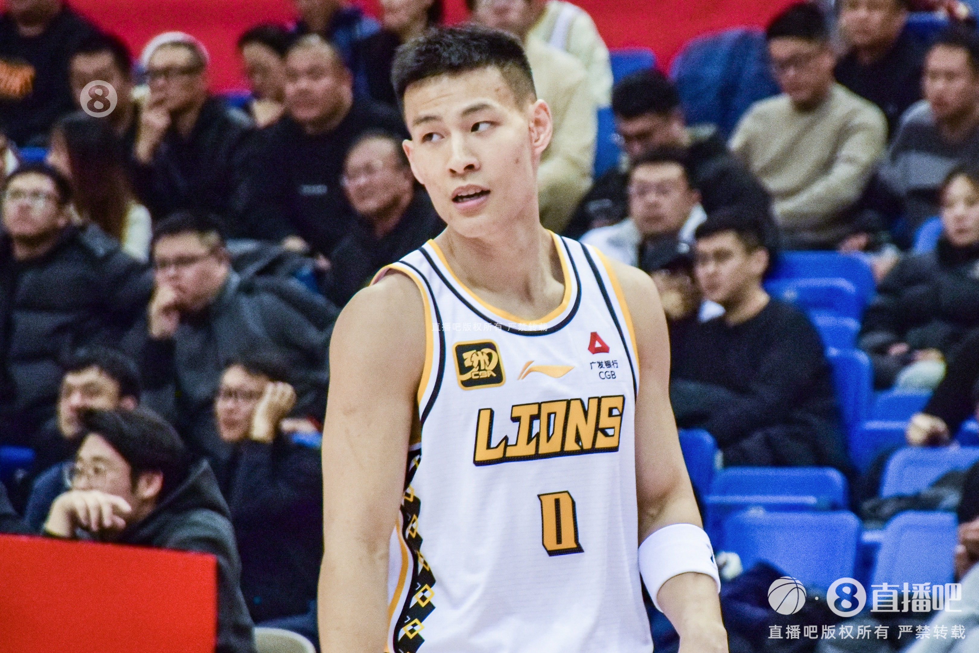  毫无状态！林秉圣11投仅1中拿到3分3断 出现2失误4犯规